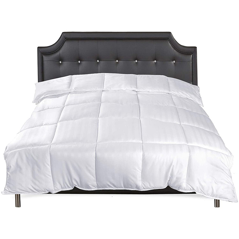 Duvet Insert Comforters Fuarú Méid an Rí, cuir isteach duvet éadrom, óstán leapacha cuilteáilte síos comporter malartach le cluaisíní cúinne