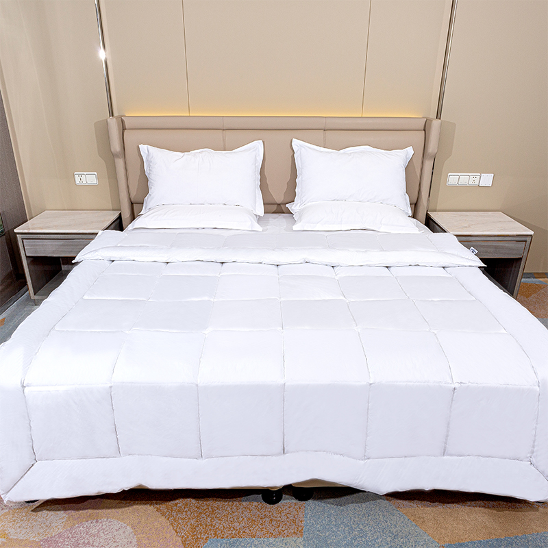 Clúdach cadáis Comforter poileistir éadrom, cuir isteach duvet ultra-bog le haghaidh aimsire te, Cuilte Leaba Buailte Microfiber Athchúrsáilte GRS
